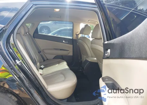 2017 Kia Optima Lx z USA, uszkodzony, nr VIN 5XXGT4L35HG152515